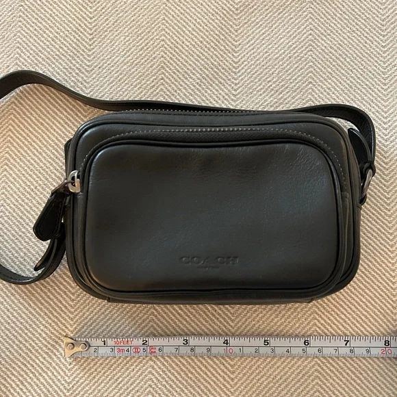 Coach black crossbody - Picture 5 of 8
